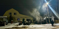 Пожарные потушили трактор и гараж в деревне Шебаново - Regions.Ru